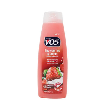 VO5 Moisturizing Shampoo Strawberries & Cream 12.5oz